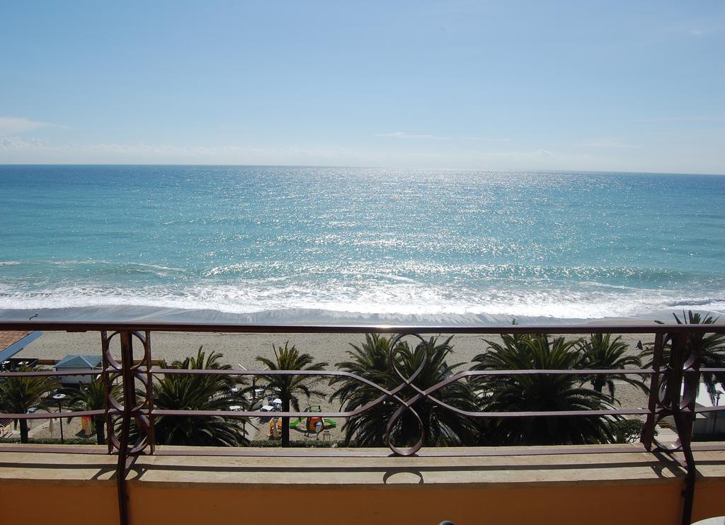Grand Moroni Finale Ligure